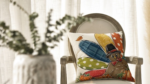 Amazon.com: AVOIN colorlife Thanksgiving Turkey Pumpkin Throw